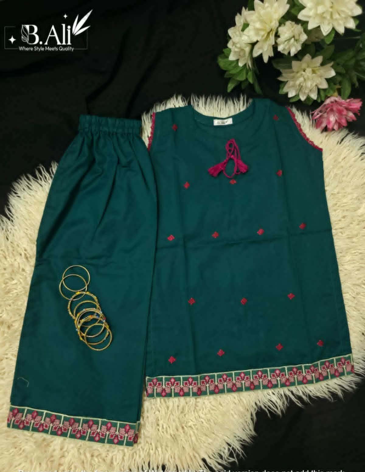 Emerald Green Delicate Embroidered Booti Kurti & Trouser Set