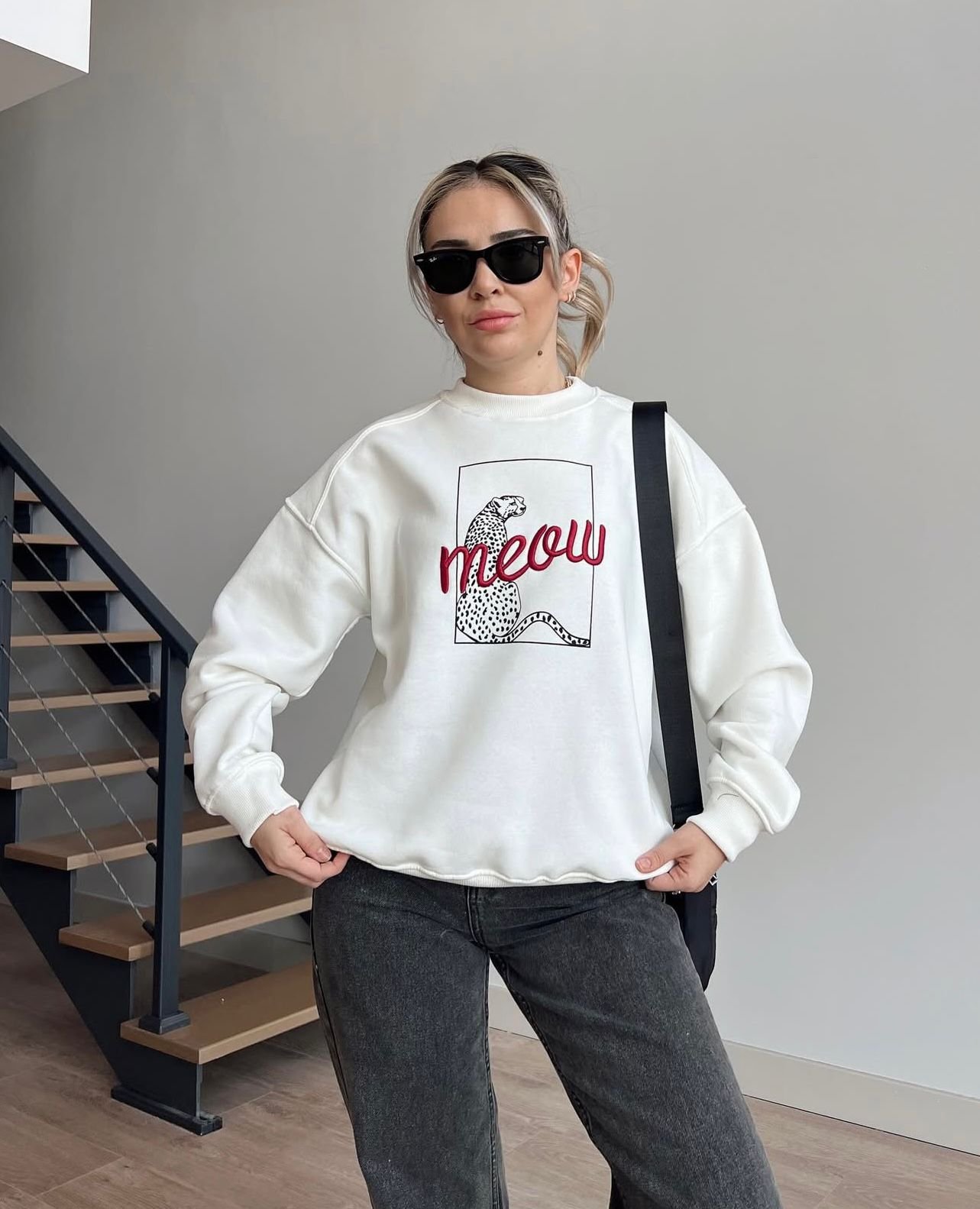 MEOW SWEATSHIRT